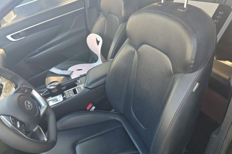 Used Hyundai Mistra 2021 1.8L CVT GLX Elite Edition Left Front Seat