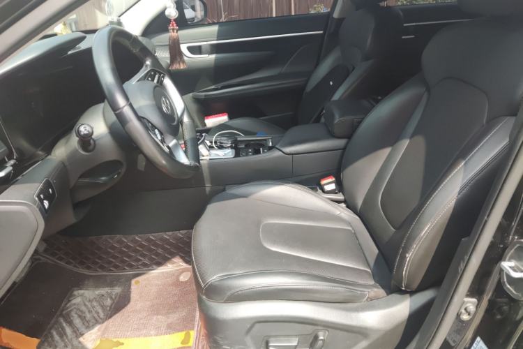 Used Hyundai Mistra 2021 1.8L CVT LUX Premium Edition Left Front Seat