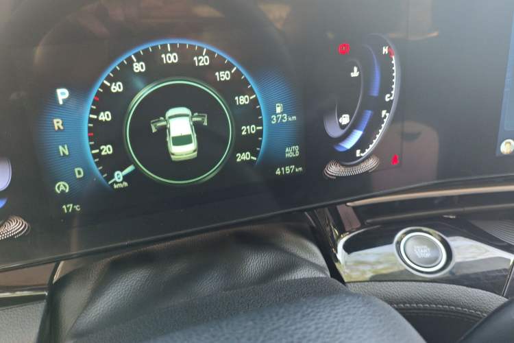 Used Hyundai Mistra 2021 1.8L CVT GLX Elite Edition Odometer Close Up