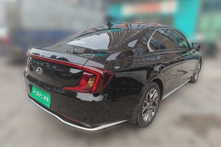 Used Hyundai Mistra 2021 1.8L CVT GLX Elite Edition Rear Right 45 Deg