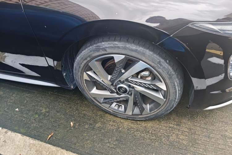 Used Hyundai Mistra 2021 270TGDi DCT TOP Flagship Edition Right Front Wheel Hub
