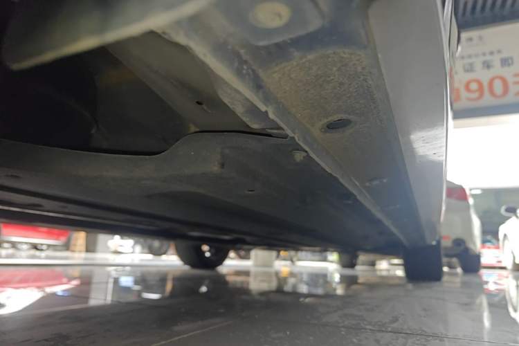 Used Hyundai Mistra 2021 1.8L CVT LUX Premium Edition Right Side Sill