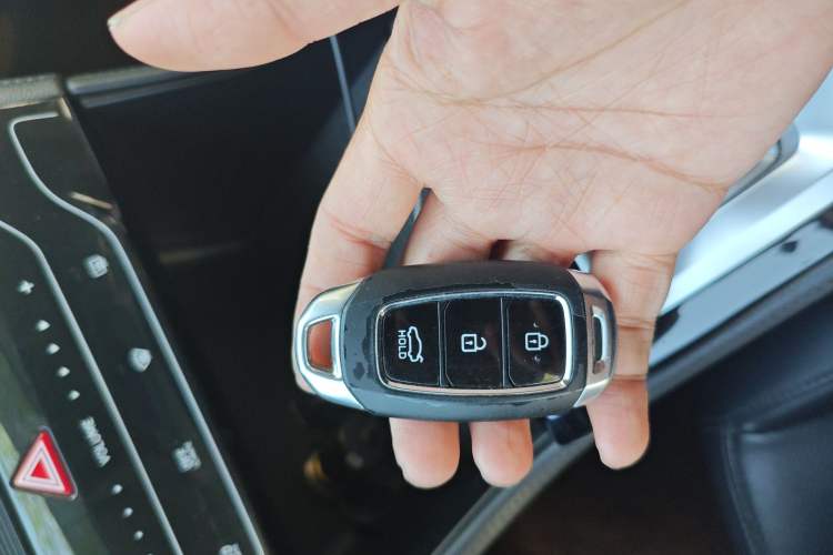 Used Hyundai Mistra 2021 1.8L CVT GLX Elite Edition Vehicle Key