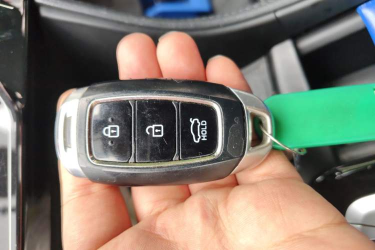 Used Hyundai Mistra 2021 1.8L CVT LUX Premium Edition Vehicle Key