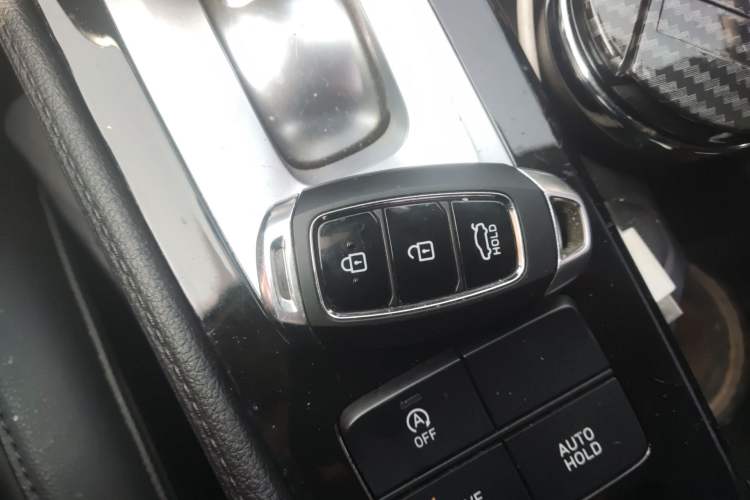 Used Hyundai Mistra 2021 1.8L CVT LUX Premium Edition Vehicle Key