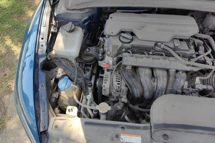 Used Hyundai Mistra 2021 1.8L CVT LUX Premium Edition Engine Bay Right