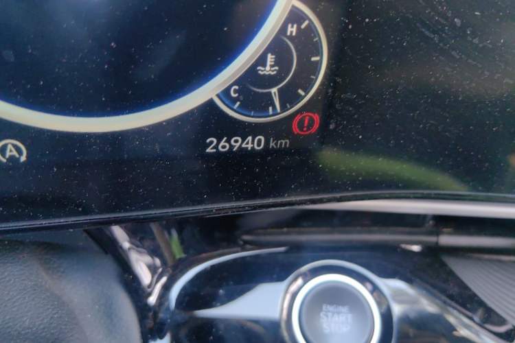 Used Hyundai Mistra 2021 1.8L CVT LUX Premium Edition Odometer Close Up