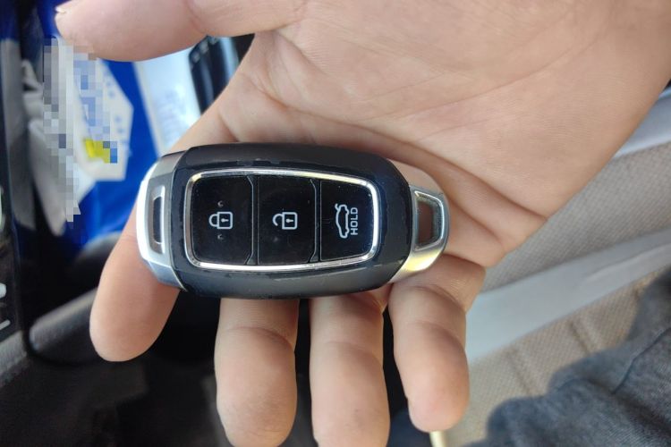 Used Hyundai Mistra 2021 1.8L CVT LUX Premium Edition Vehicle Key