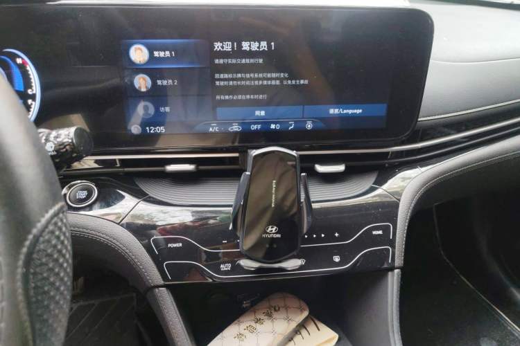 Used Hyundai Mistra 2021 1.8L CVT GLX Elite Edition Audio And AC Panel