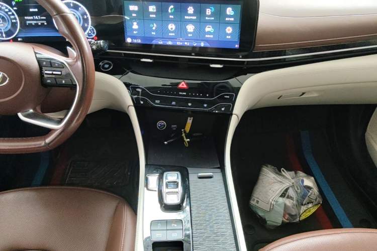 Used Hyundai Mistra 2021 270TGDi DCT TOP Flagship Edition Audio And AC Panel