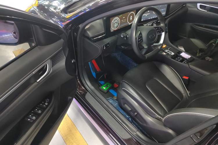 Used Hyundai Mistra 2021 270TGDi DCT LUX Prestige Edition Driver Seat