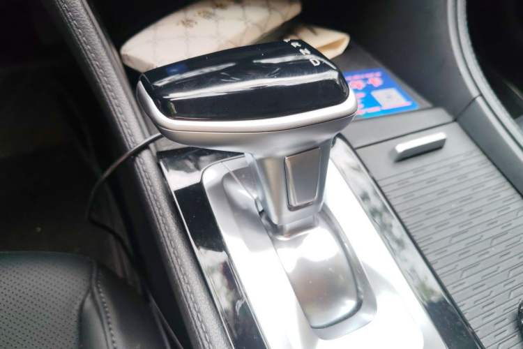 Used Hyundai Mistra 2021 1.8L CVT GLX Elite Edition Gear Lever