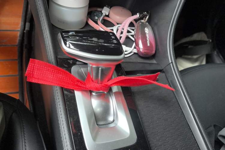 Used Hyundai Mistra 2021 1.8L CVT LUX Premium Edition Gear Lever