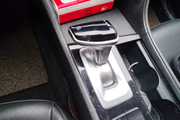 Used Hyundai Mistra 2021 1.8L CVT LUX Premium Edition Gear Lever