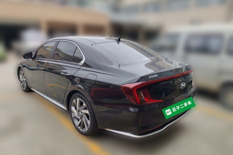 Used Hyundai Mistra 2021 1.8L CVT LUX Premium Edition Rear Left 45 Deg