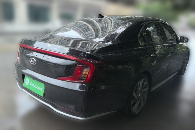 Used Hyundai Mistra 2021 1.8L CVT LUX Premium Edition Rear Right 45 Deg