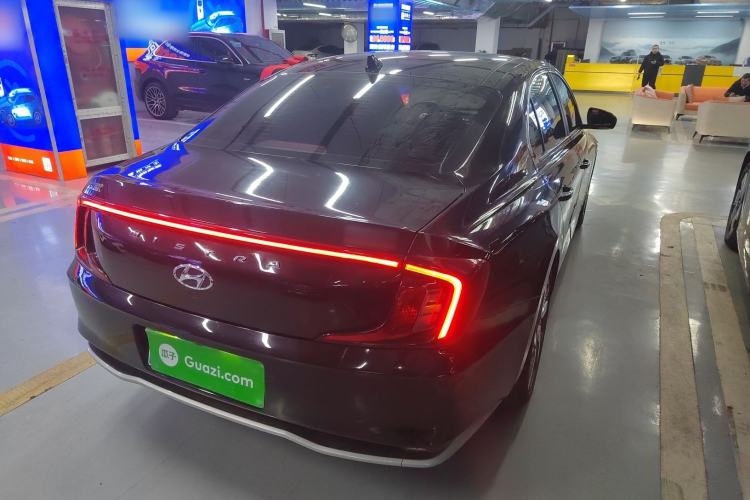 Used Hyundai Mistra 2021 270TGDi DCT LUX Prestige Edition Rear Right 45 Deg