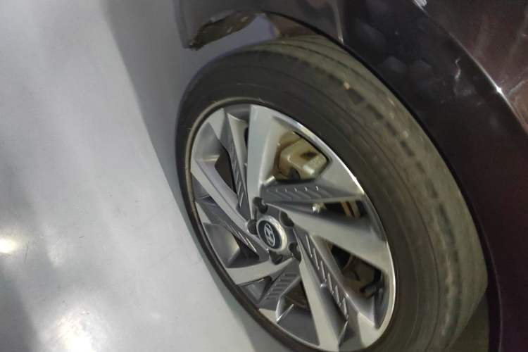 Used Hyundai Mistra 2021 270TGDi DCT LUX Prestige Edition Right Rear Wheel Hub