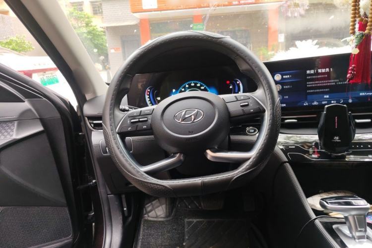 Used Hyundai Mistra 2021 1.8L CVT GLX Elite Edition Steering Wheel