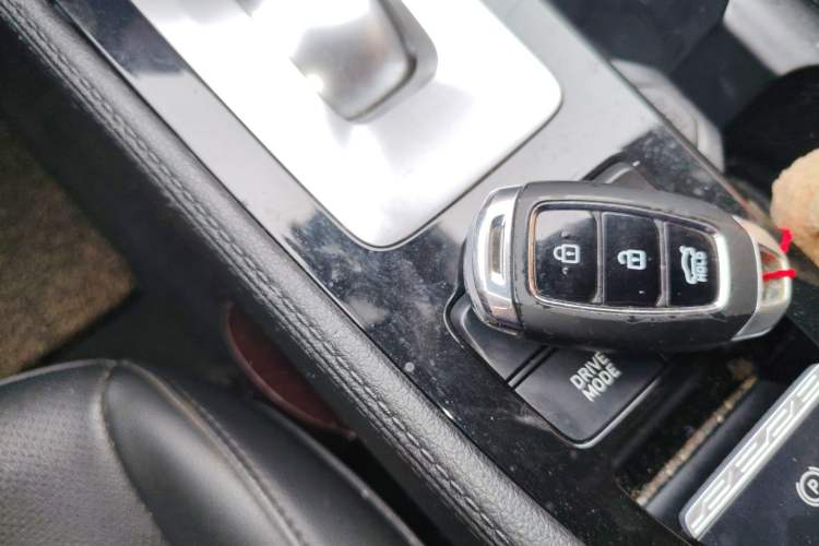 Used Hyundai Mistra 2021 1.8L CVT LUX Premium Edition Vehicle Key