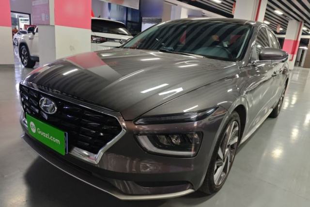 Used Hyundai Mistra 2021 1.8L CVT LUX Premium Edition