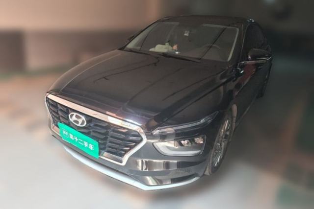 Używany Hyundai Mistra 2021 1.8L CVT GLX Elite Edition