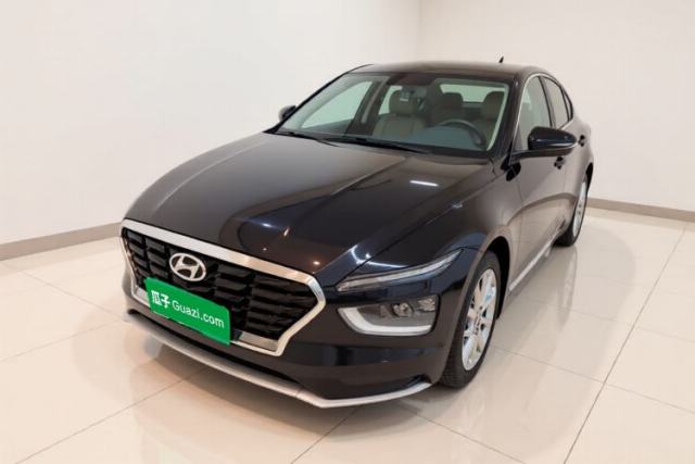 Hyundai Mistra 2021 1.8L CVT GLX Elite Edition usado
