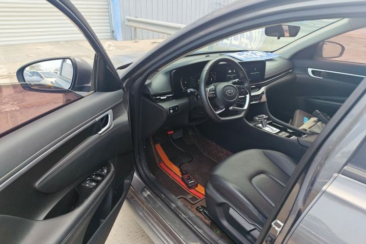 Used Hyundai Mistra 2021 1.8L CVT GLX Elite Edition Driver Seat