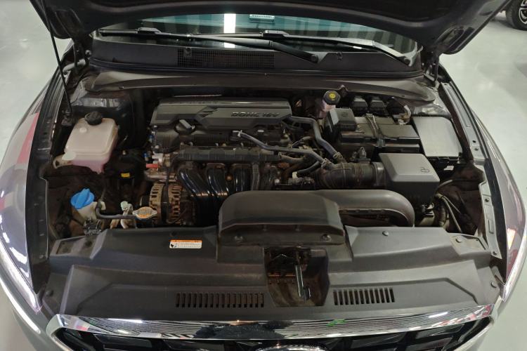 Used Hyundai Mistra 2021 1.8L CVT LUX Premium Edition Engine Bay