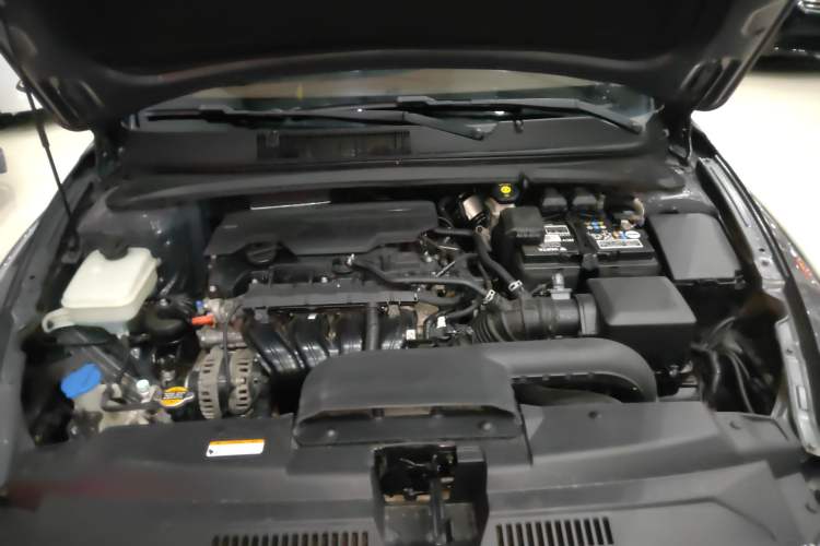 Used Hyundai Mistra 2021 1.8L CVT LUX Premium Edition Engine Bay