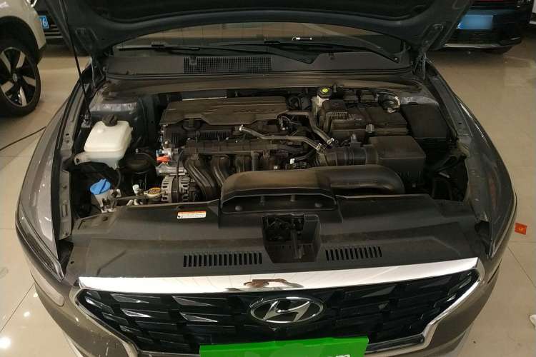 Used Hyundai Mistra 2021 1.8L CVT LUX Premium Edition Engine Bay