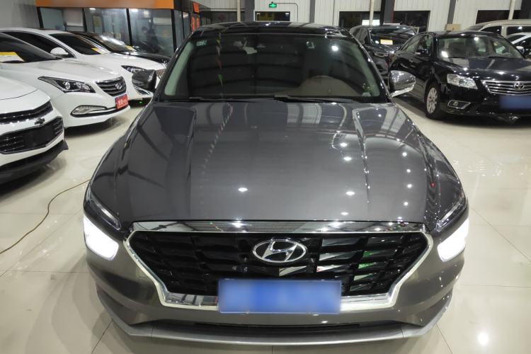 Used Hyundai Mistra 2021 1.8L CVT LUX Premium Edition Exterior 1