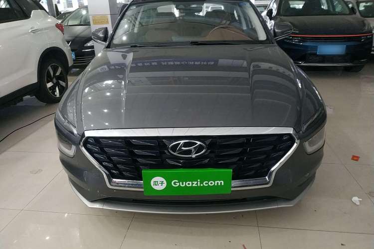 Used Hyundai Mistra 2021 1.8L CVT LUX Premium Edition Front