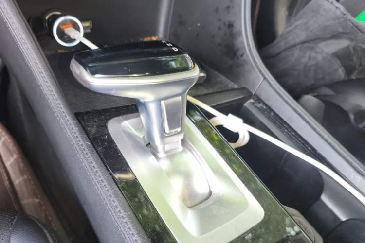 Used Hyundai Mistra 2021 1.8L CVT LUX Premium Edition Gear Lever