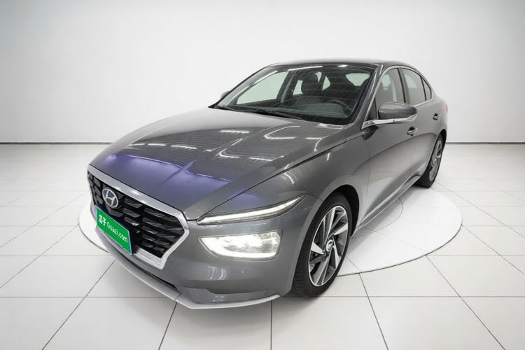 Hyundai Mistra 2021 1.8L CVT LUX Premium Edition d’occasion Guazi used car, China used car export, Used car for sale, Used  cars, Cheapest cars for sale