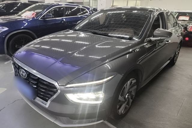 Używany Hyundai Mistra 2021 1.8L CVT LUX Premium Edition