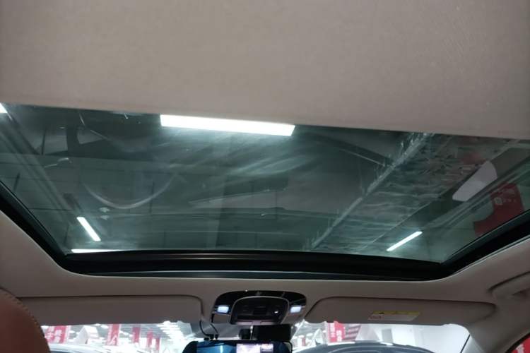 Used Hyundai Mistra 2021 1.8L CVT LUX Premium Edition Headliner