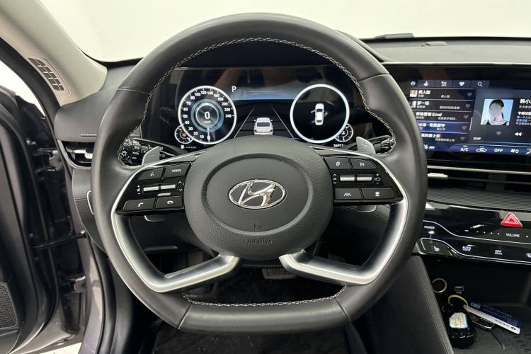 Used Hyundai Mistra 2021 270TGDi DCT TOP Flagship Edition Interior 3