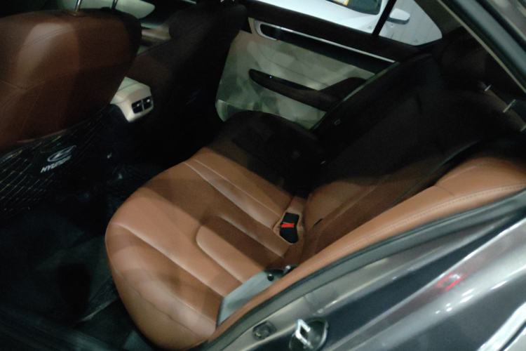 Used Hyundai Mistra 2021 1.8L CVT LUX Premium Edition Interior 4