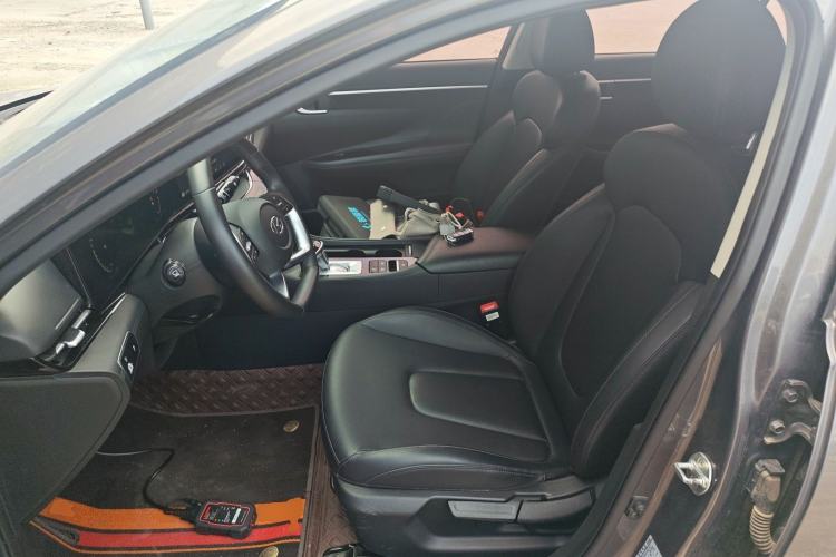 Used Hyundai Mistra 2021 1.8L CVT GLX Elite Edition Left Front Seat