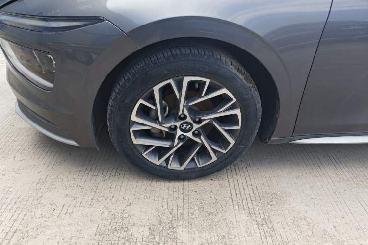 Used Hyundai Mistra 2021 1.8L CVT GLX Elite Edition Left Front Wheel Hub