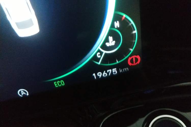 Used Hyundai Mistra 2021 1.8L CVT LUX Premium Edition Odometer Close Up