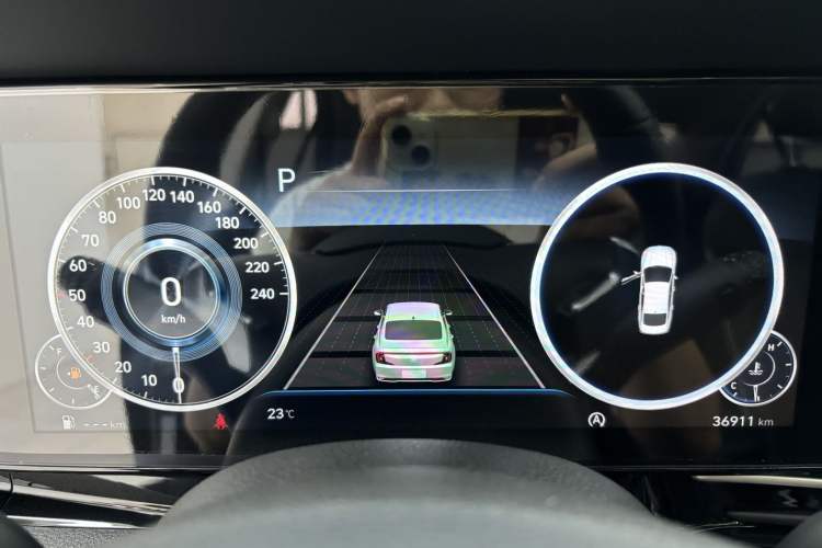 Used Hyundai Mistra 2021 270TGDi DCT TOP Flagship Edition Odometer Close Up