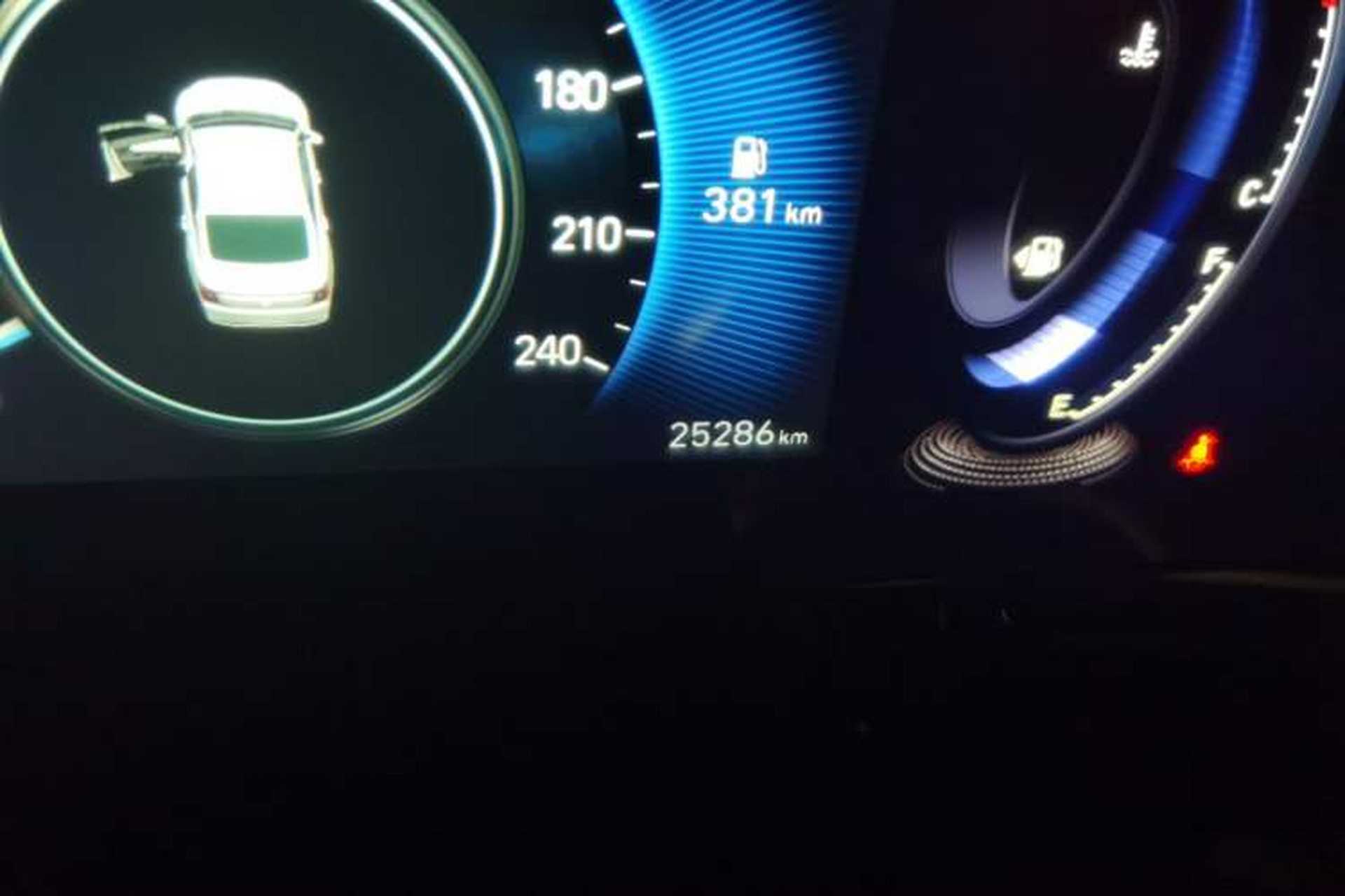 Used Hyundai Mistra 2021 1.8L CVT GLS Leading Edition Odometer Close Up