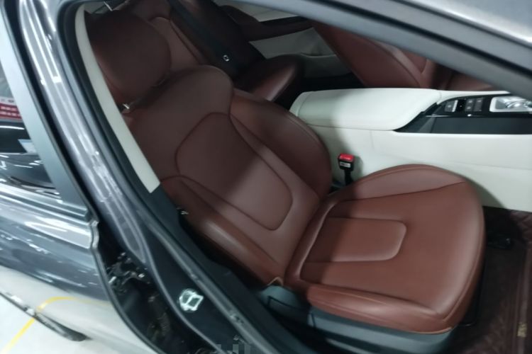 Used Hyundai Mistra 2021 1.8L CVT LUX Premium Edition Right Front Seat