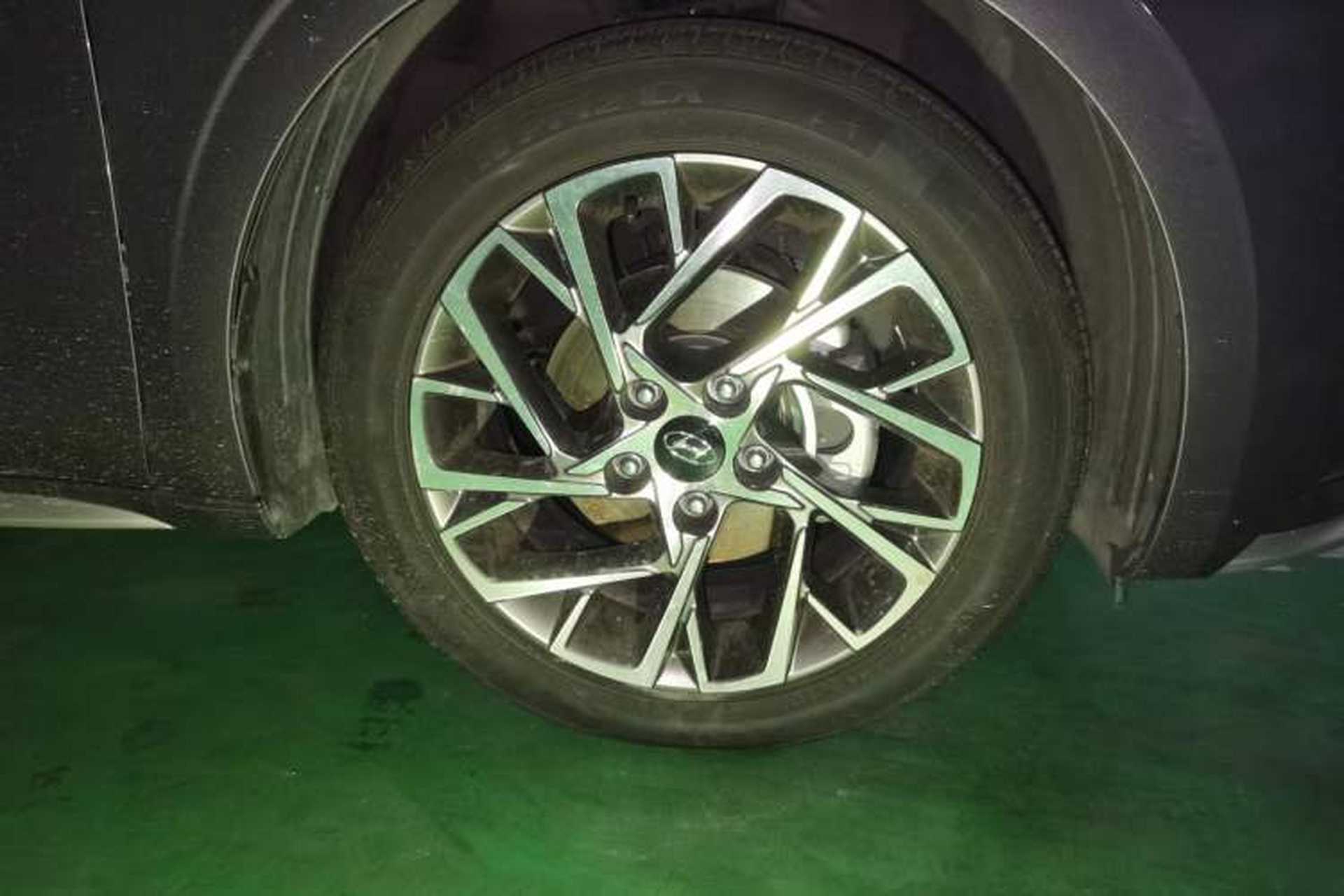 Used Hyundai Mistra 2021 1.8L CVT GLS Leading Edition Right Front Wheel Hub