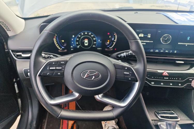 Used Hyundai Mistra 2021 1.8L CVT GLX Elite Edition Steering Wheel