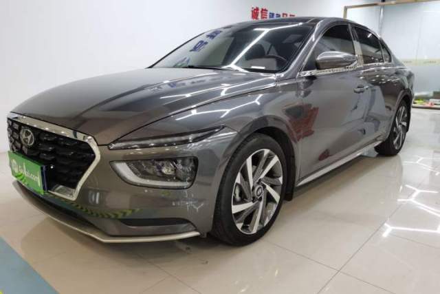 Used Hyundai Mistra 2021 1.8L CVT LUX Premium Edition