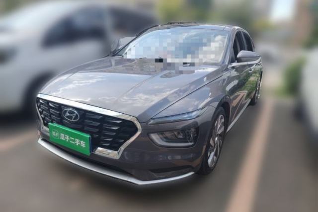 Used Hyundai Mistra 2021 1.8L CVT LUX Premium Edition