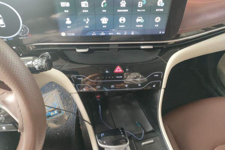Used Hyundai Mistra 2021 1.8L CVT LUX Premium Edition Audio And AC Panel